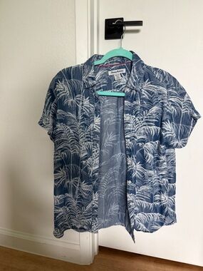 Tommy Bahama shirt